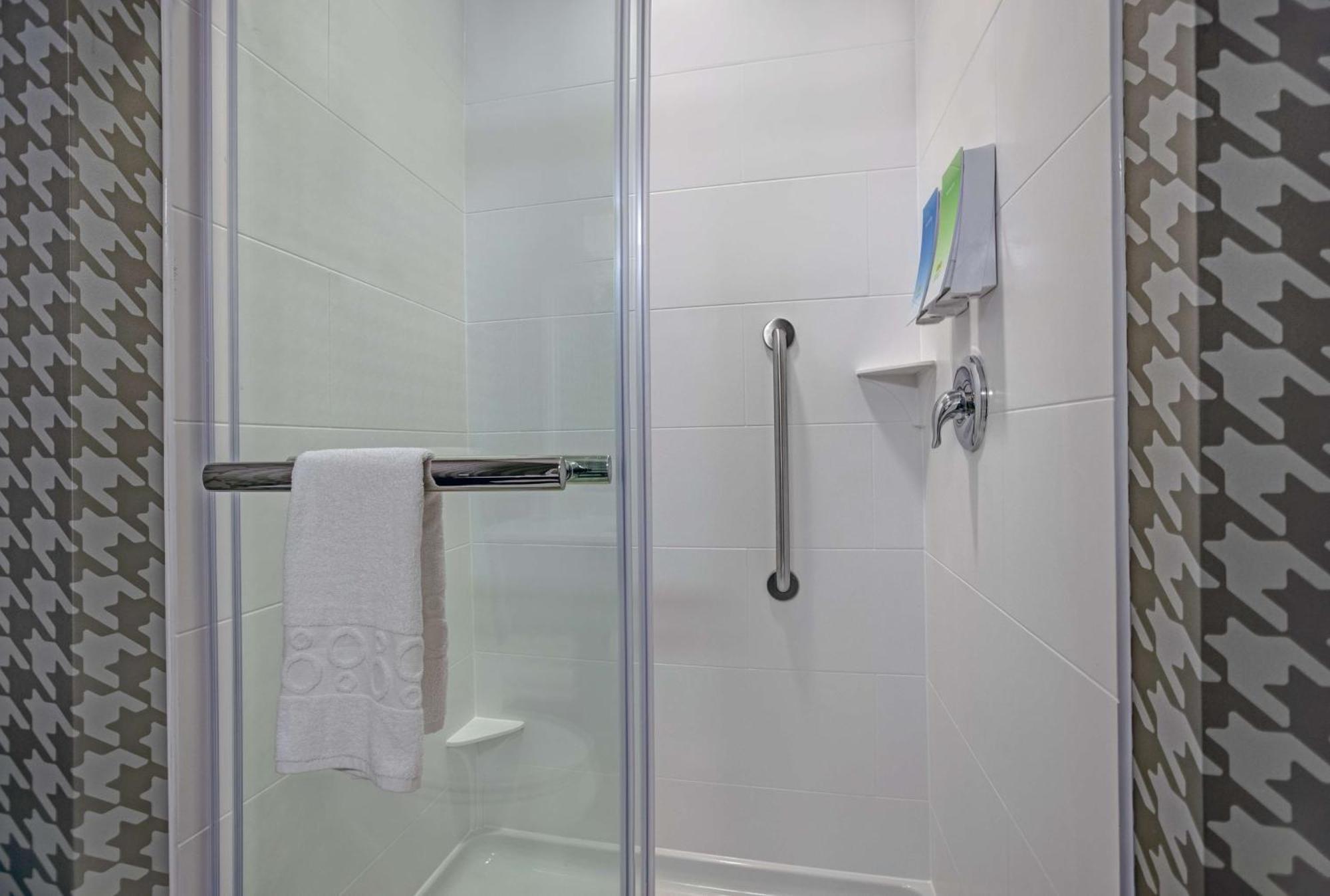 Home2 Suites By Hilton Richmond Dış mekan fotoğraf